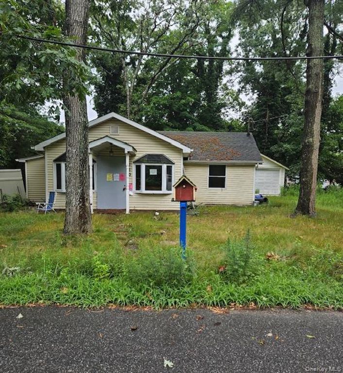 110 Daisy Drive, Mastic Beach, NY 11951