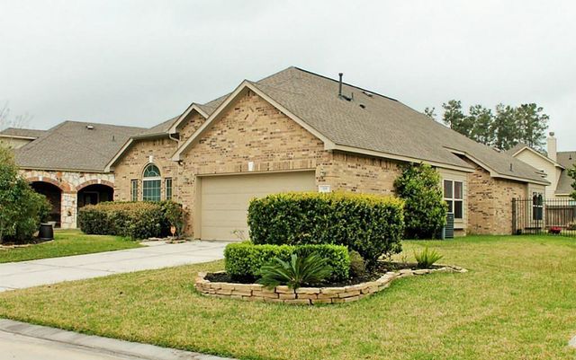 99 E Lasting Spring Circle, The Woodlands, TX 77389
