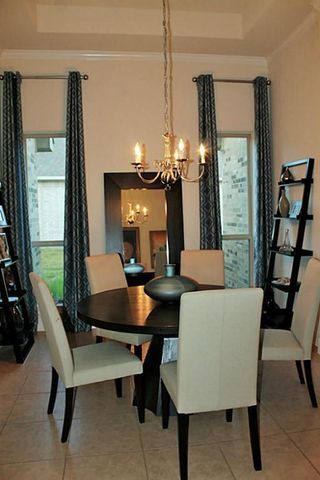 99 E Lasting Spring Circle, The Woodlands, TX 77389