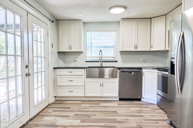 395 ARORA Boulevard, Orange Park, FL 32073