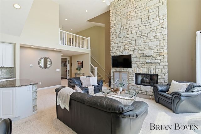 8789 Je Ne Be Drive, Rockford, MI 49341