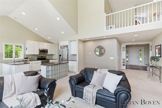 8789 Je Ne Be Drive, Rockford, MI 49341