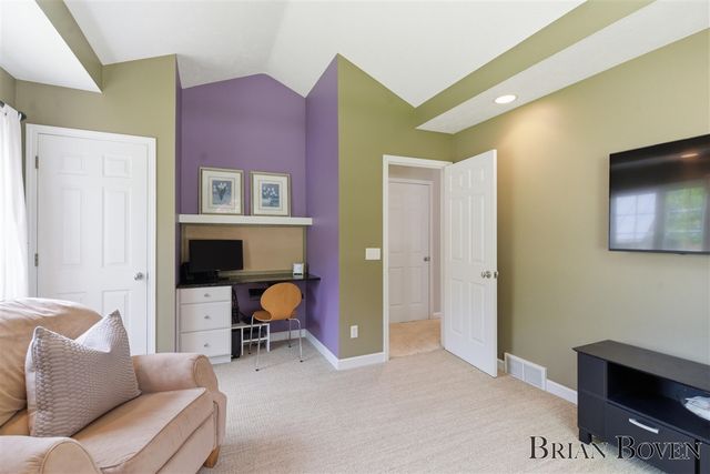 8789 Je Ne Be Drive, Rockford, MI 49341