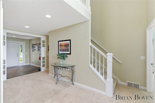 8789 Je Ne Be Drive, Rockford, MI 49341