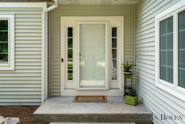 8789 Je Ne Be Drive, Rockford, MI 49341
