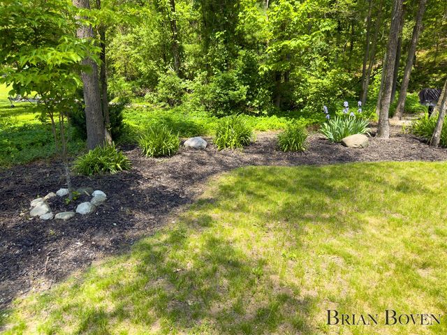 8789 Je Ne Be Drive, Rockford, MI 49341