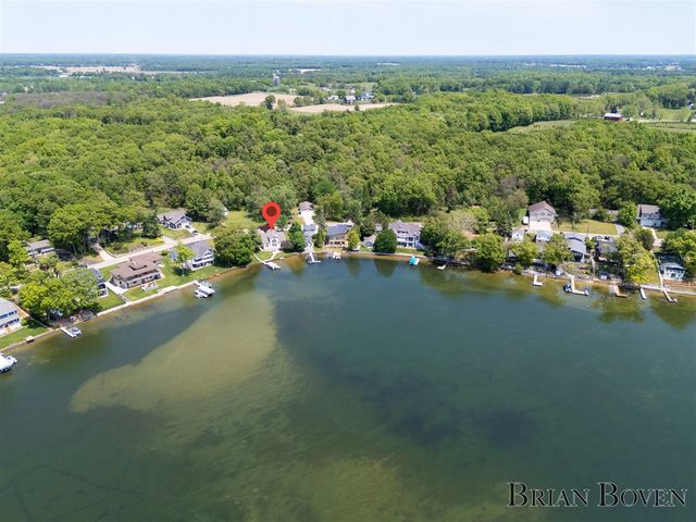 8789 Je Ne Be Drive, Rockford, MI 49341