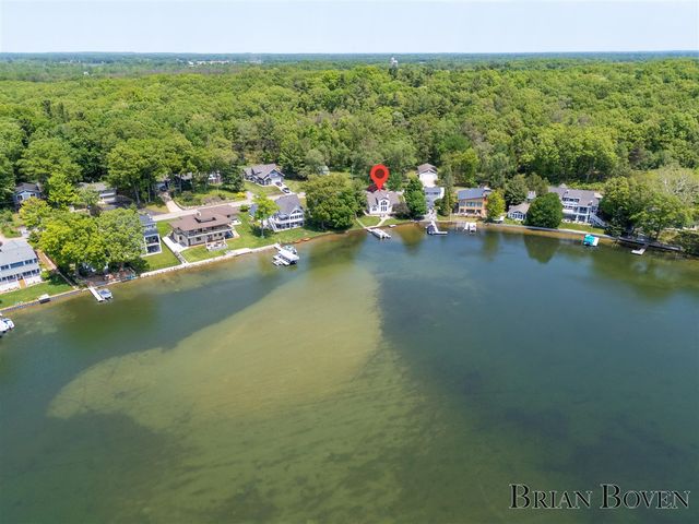 8789 Je Ne Be Drive, Rockford, MI 49341
