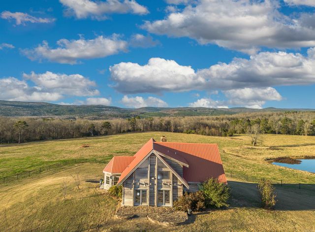 5762 Buttercreek Road, Scotland, AR 72141