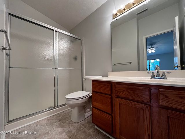 3805 Yardley Ct 208, Louisville, KY 40299