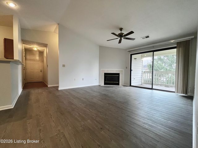 3805 Yardley Ct 208, Louisville, KY 40299