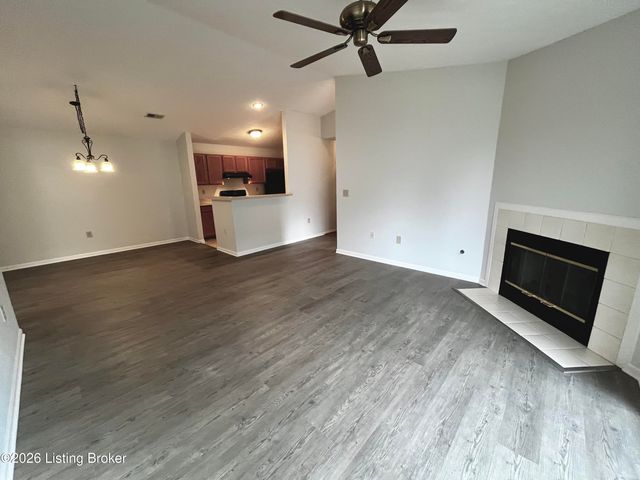 3805 Yardley Ct 208, Louisville, KY 40299