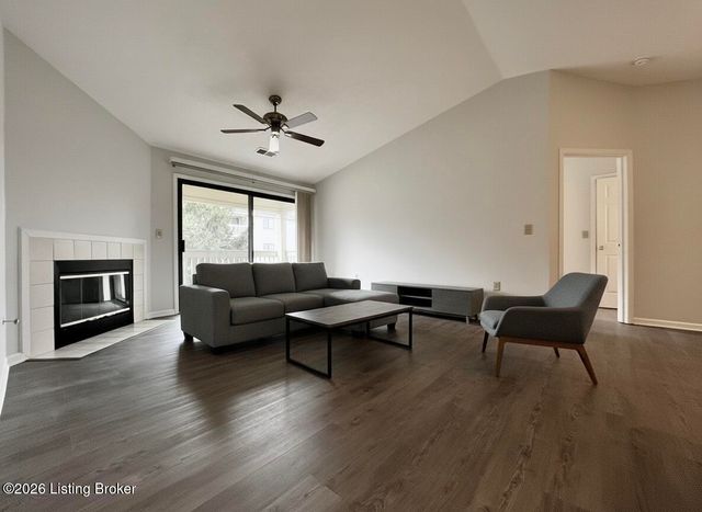 3805 Yardley Ct 208, Louisville, KY 40299