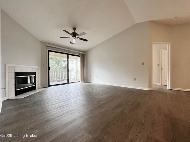 3805 Yardley Ct 208, Louisville, KY 40299