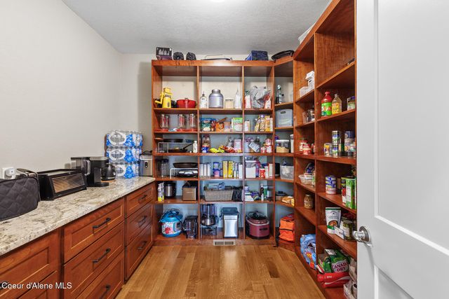 19673 W Treend RD, Post Falls, ID 83854