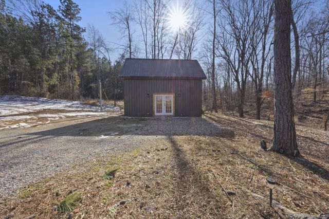 1085 Henegar Rd, Morrison, TN 37357