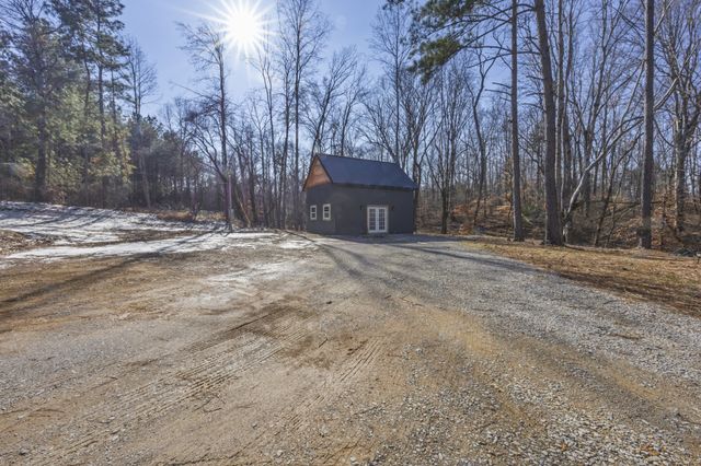 1085 Henegar Rd, Morrison, TN 37357