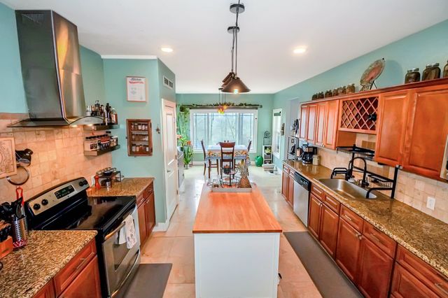 110 S High Ridge Dr, Goodlettsville, TN 37072