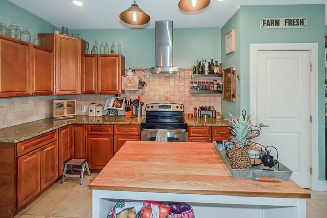 110 S High Ridge Dr, Goodlettsville, TN 37072