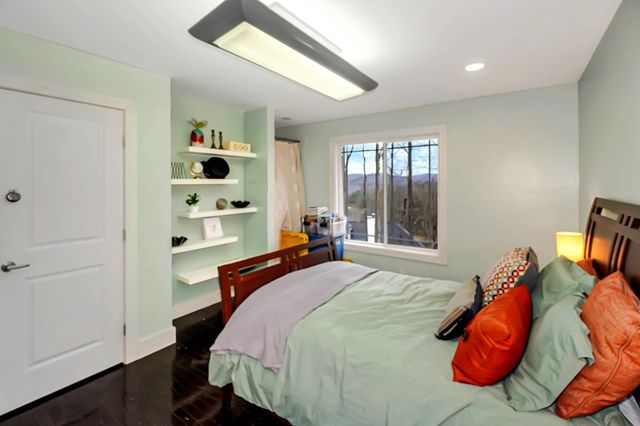 110 S High Ridge Dr, Goodlettsville, TN 37072