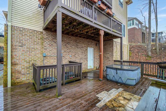 110 S High Ridge Dr, Goodlettsville, TN 37072