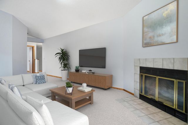 5338 Highpointe Terrace, Bloomington, MN 55437