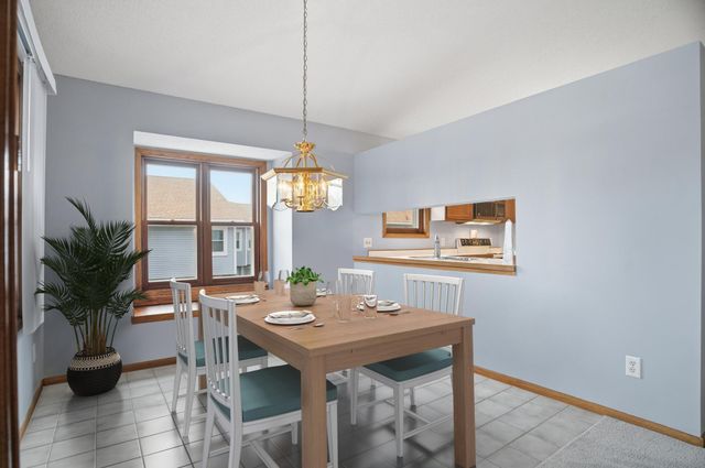 5338 Highpointe Terrace, Bloomington, MN 55437