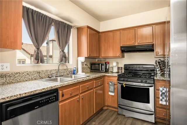 1206 S Cypress Avenue F, Ontario, CA 91762