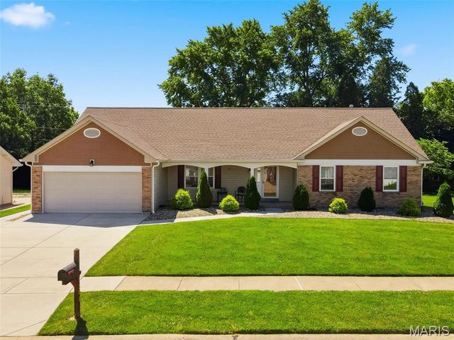 3281 Principia Avenue, St Charles, MO 63301