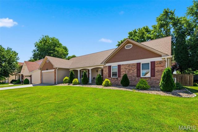 3281 Principia Avenue, St Charles, MO 63301