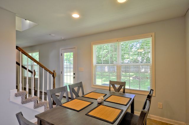 1212 MORSTEAD DR, Clarksville, TN 37042