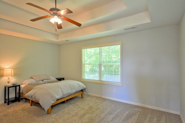 1212 MORSTEAD DR, Clarksville, TN 37042