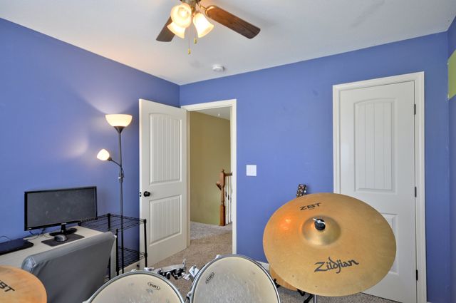1212 MORSTEAD DR, Clarksville, TN 37042