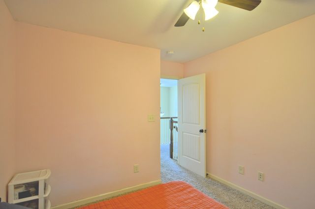 1212 MORSTEAD DR, Clarksville, TN 37042