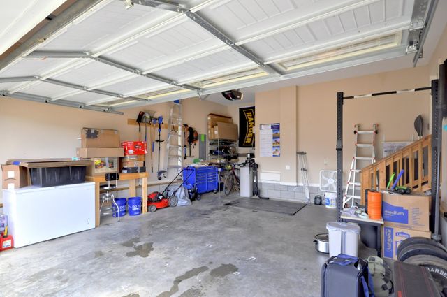 1212 MORSTEAD DR, Clarksville, TN 37042