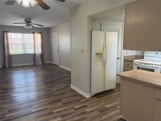4158 TAMIAMI TRAIL T8, Port Charlotte, FL 33952