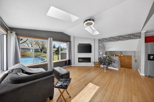 218 5th Avenue NW, Byron, MN 55920