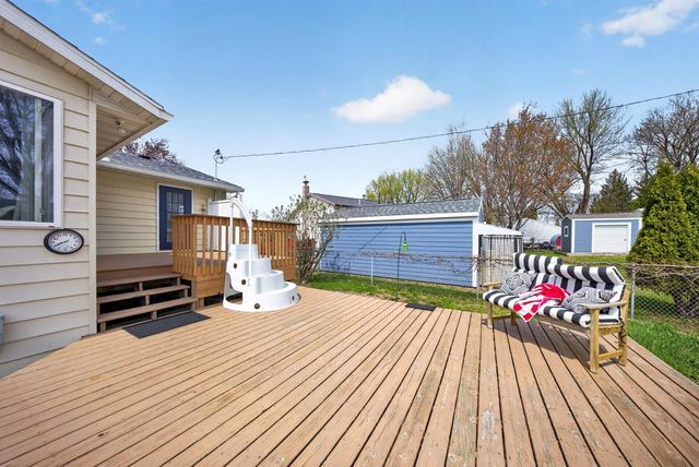 218 5th Avenue NW, Byron, MN 55920