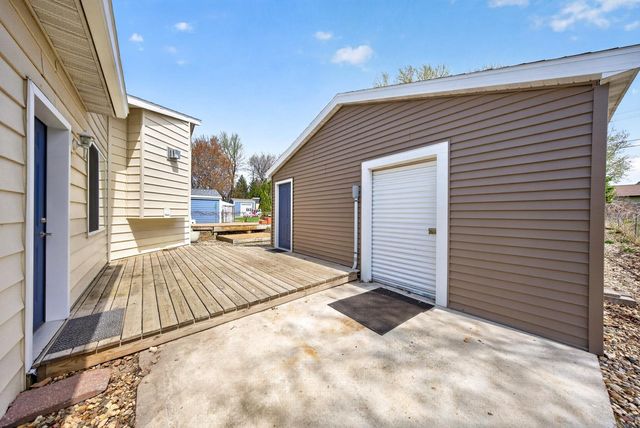 218 5th Avenue NW, Byron, MN 55920