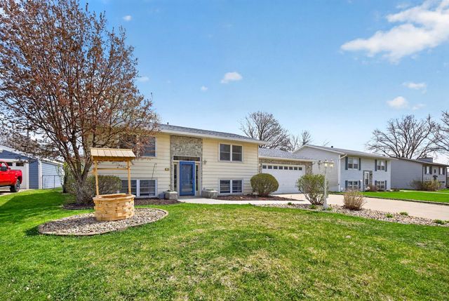 218 5th Avenue NW, Byron, MN 55920