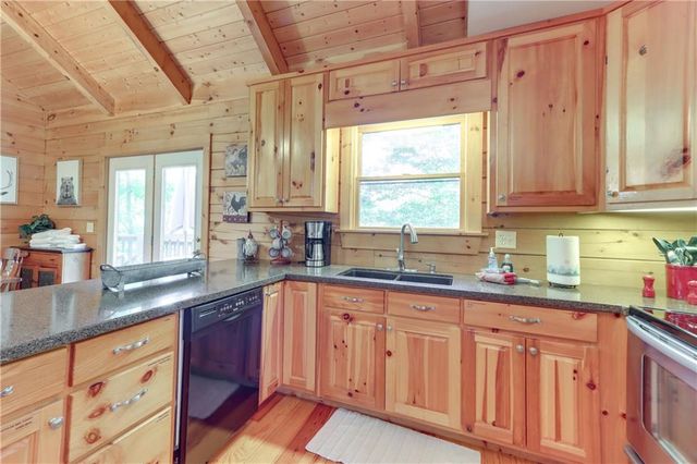223 Novena Court, Ellijay, GA 30540