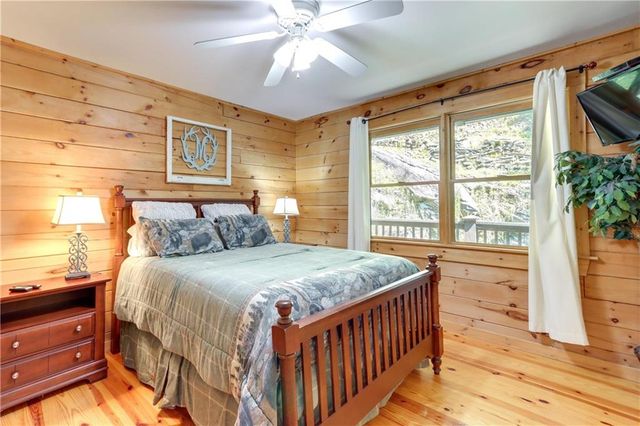223 Novena Court, Ellijay, GA 30540