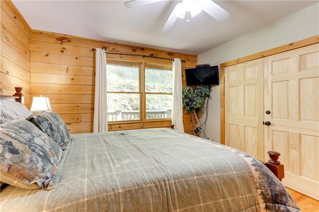 223 Novena Court, Ellijay, GA 30540
