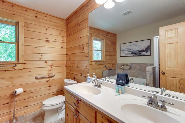 223 Novena Court, Ellijay, GA 30540