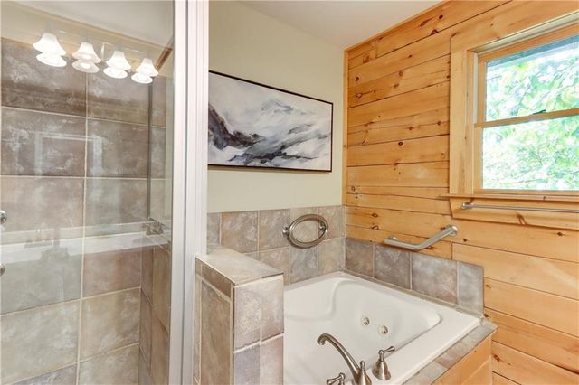223 Novena Court, Ellijay, GA 30540