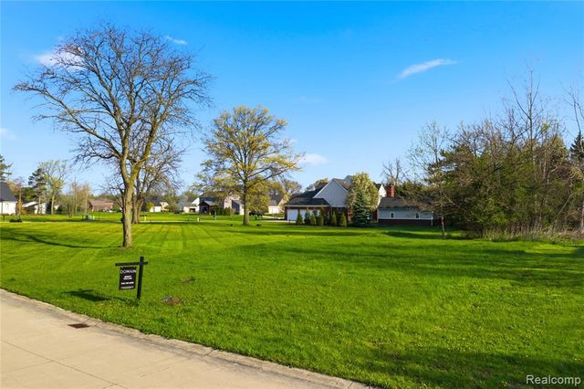 8946 Potowatomi Drive, Grosse Ile, MI 48138