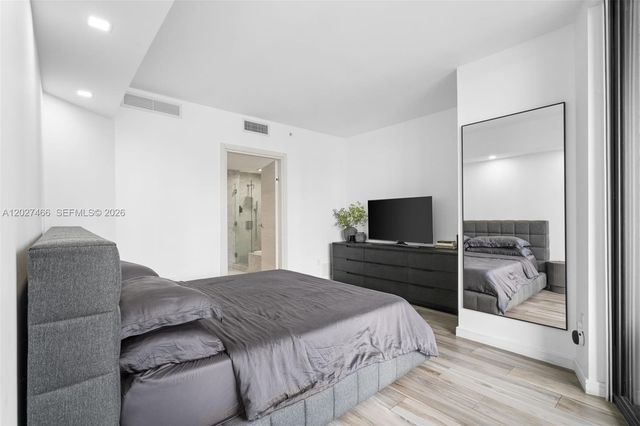 801 S Miami Avenue 2901, Miami, FL 33130