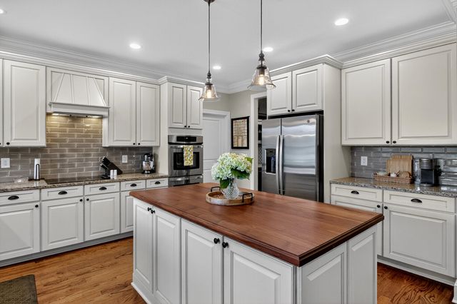 1114 Plantation Overlook Drive, Moncks Corner, SC 29461