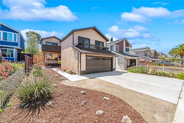 1407 Lakeside, Huntington Beach, CA 92648