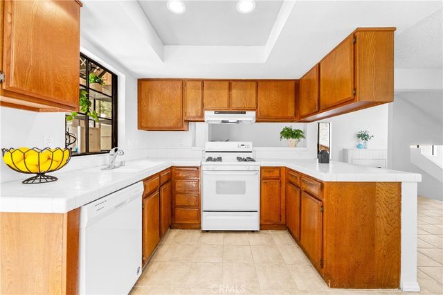 1407 Lakeside, Huntington Beach, CA 92648